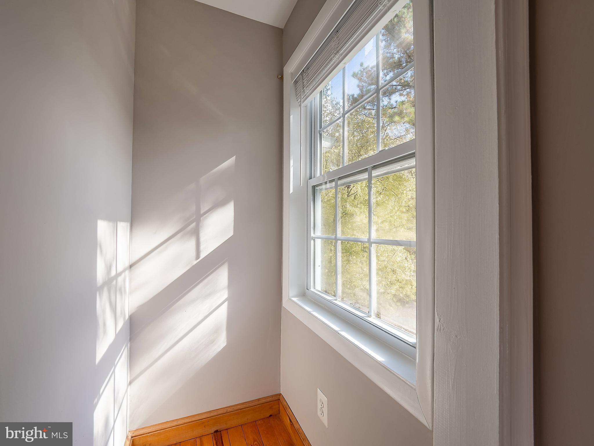 4201 Garrett Park Road Silver Spring, MD 20906 - Photo 36 of 56