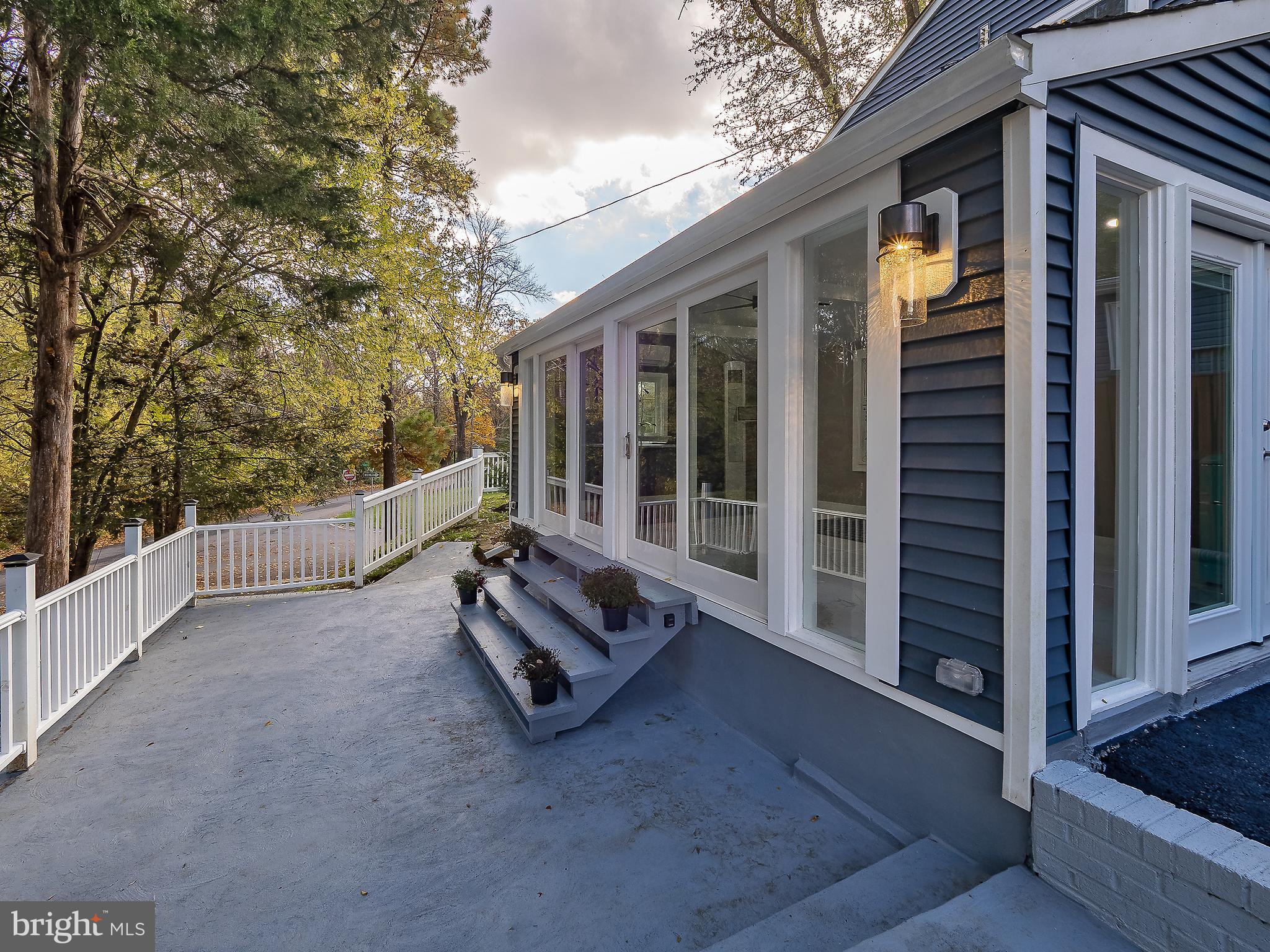 4201 Garrett Park Road Silver Spring, MD 20906 - Photo 10 of 56