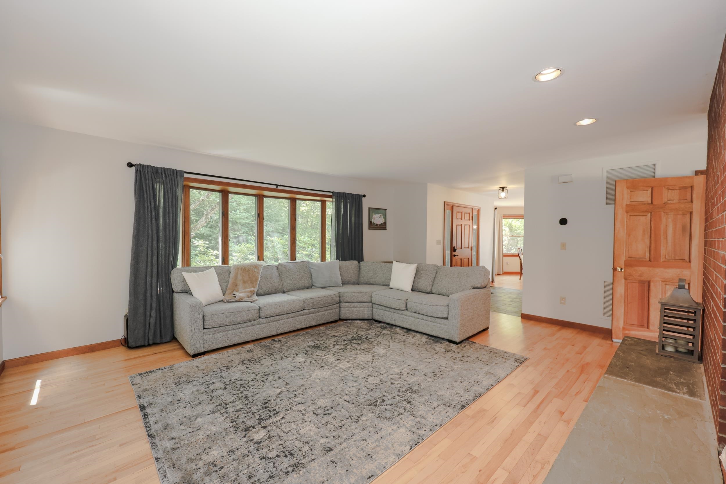 152 Middle Road Hancock, NH 03449 - Photo 6 of 60