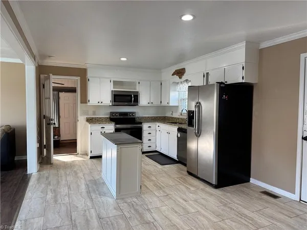 $289,900 | 158 Betty Avenue, Mount Airy, NC 27030