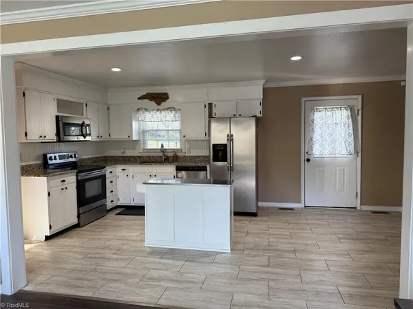 $289,900 | 158 Betty Avenue, Mount Airy, NC 27030