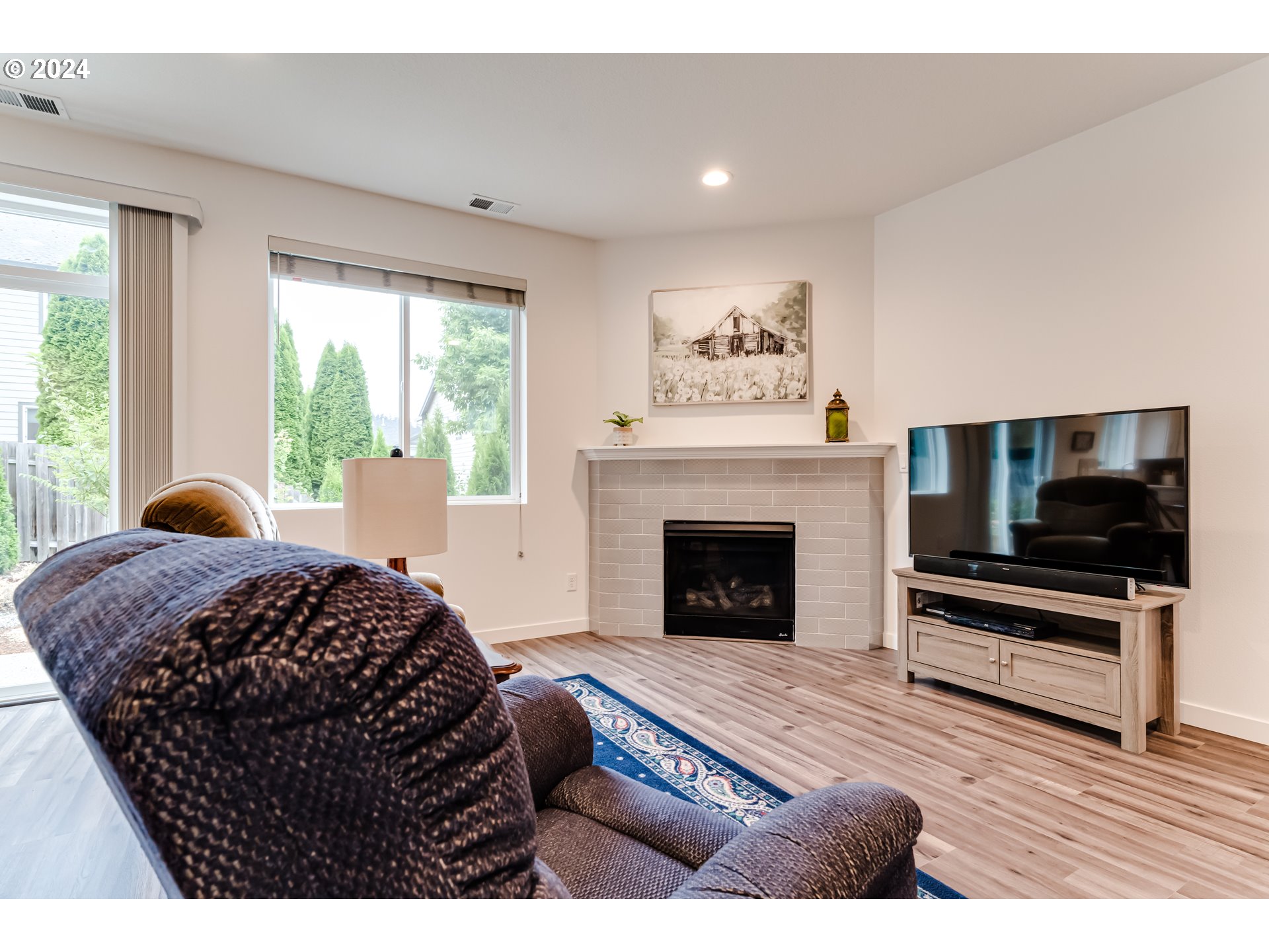 2583 Fieldcress Road Eugene, OR 97403 - Photo 6 of 39 Gallery Image 6