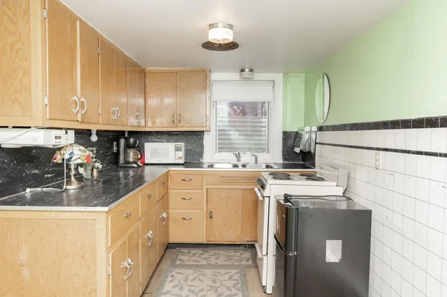 $105,000 | 723 13th Street North, Moorhead, MN 56560