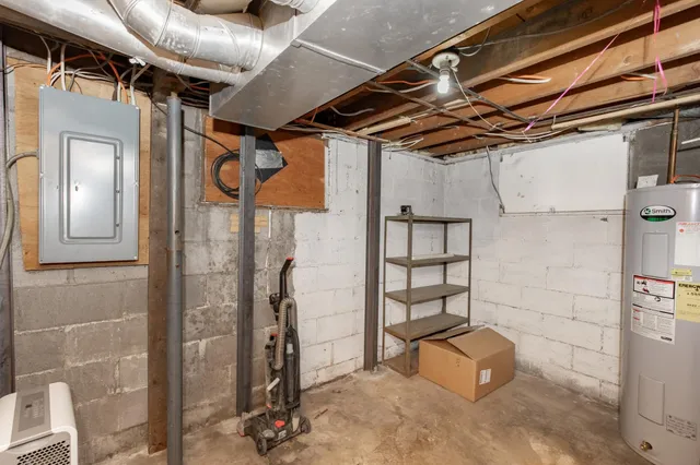 $105,000 | 723 13th Street North, Moorhead, MN 56560