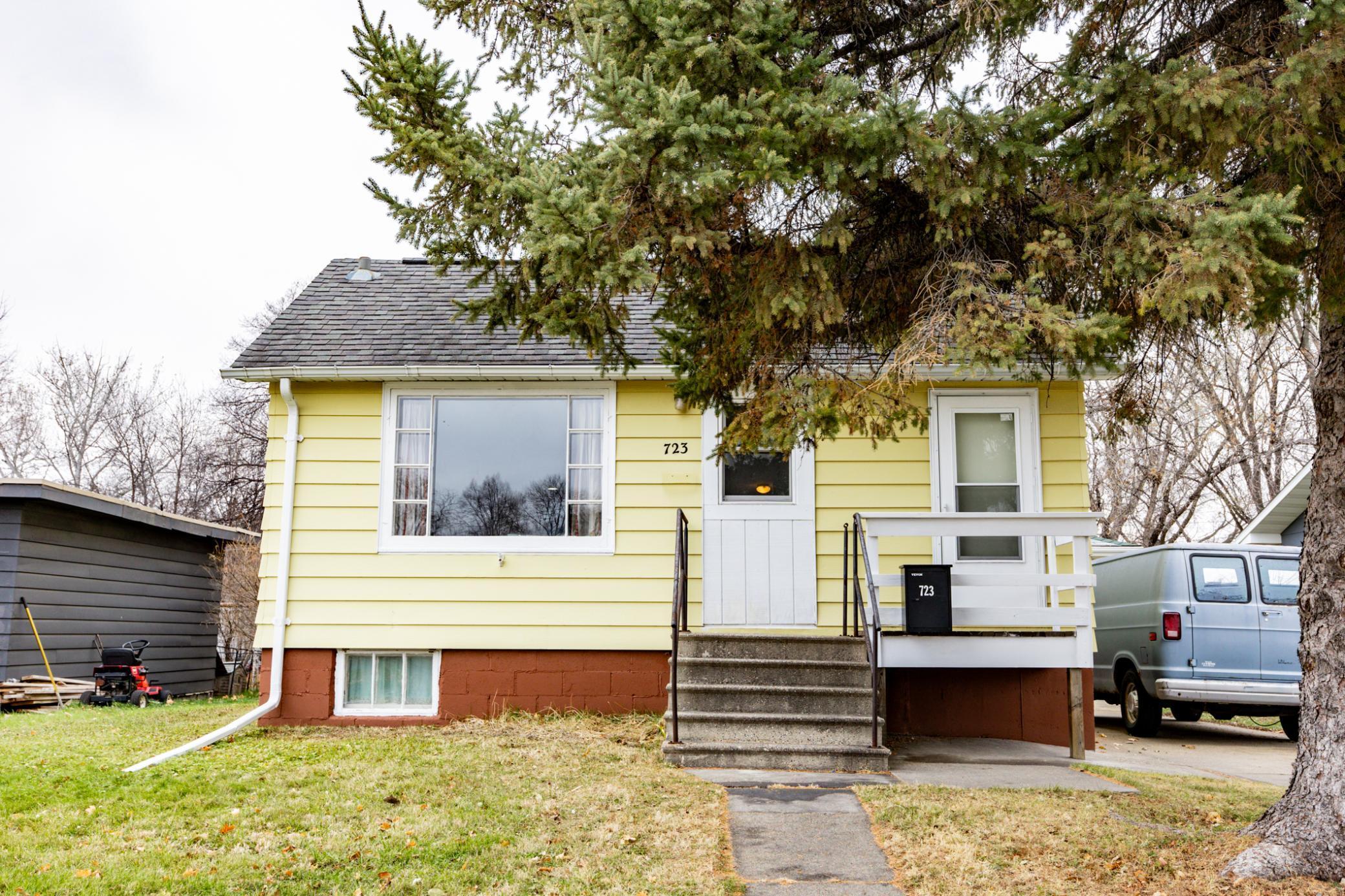 723 13th Street North Moorhead, MN 56560 - Photo 3 of 50