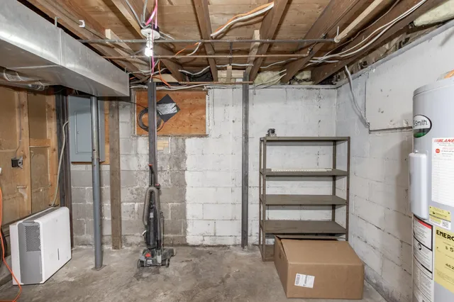 $105,000 | 723 13th Street North, Moorhead, MN 56560