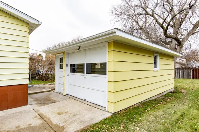 $105,000 | 723 13th Street North, Moorhead, MN 56560