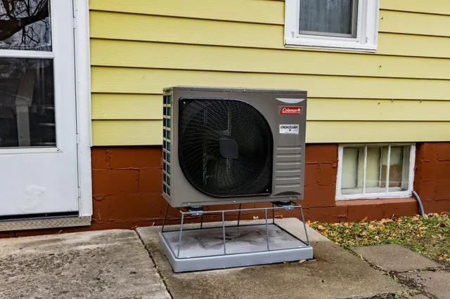 $105,000 | 723 13th Street North, Moorhead, MN 56560