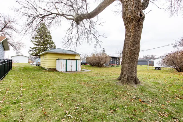 $105,000 | 723 13th Street North, Moorhead, MN 56560