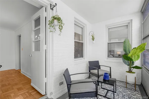 $349,000 | 3 Washington Square, Unit 4D, Larchmont, NY 10538