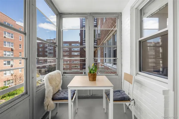 $349,000 | 3 Washington Square, Unit 4D, Larchmont, NY 10538