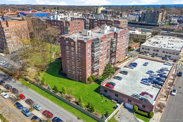 $349,000 | 3 Washington Square, Unit 4D, Larchmont, NY 10538