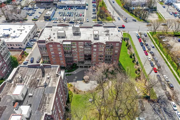 $349,000 | 3 Washington Square, Unit 4D, Larchmont, NY 10538