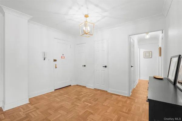 $349,000 | 3 Washington Square, Unit 4D, Larchmont, NY 10538