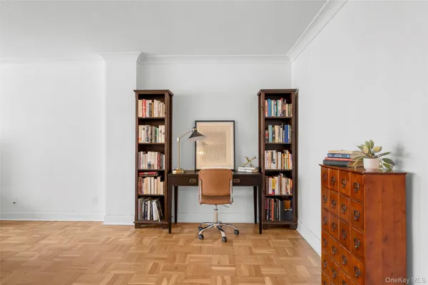 $349,000 | 3 Washington Square, Unit 4D, Larchmont, NY 10538