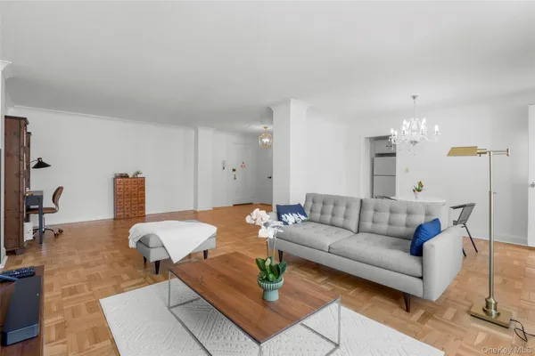 $349,000 | 3 Washington Square, Unit 4D, Larchmont, NY 10538