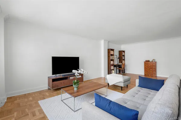 $349,000 | 3 Washington Square, Unit 4D, Larchmont, NY 10538