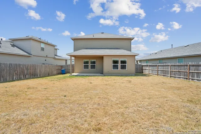 $1,700 | 4011 Basil, Von Ormy, TX 78073