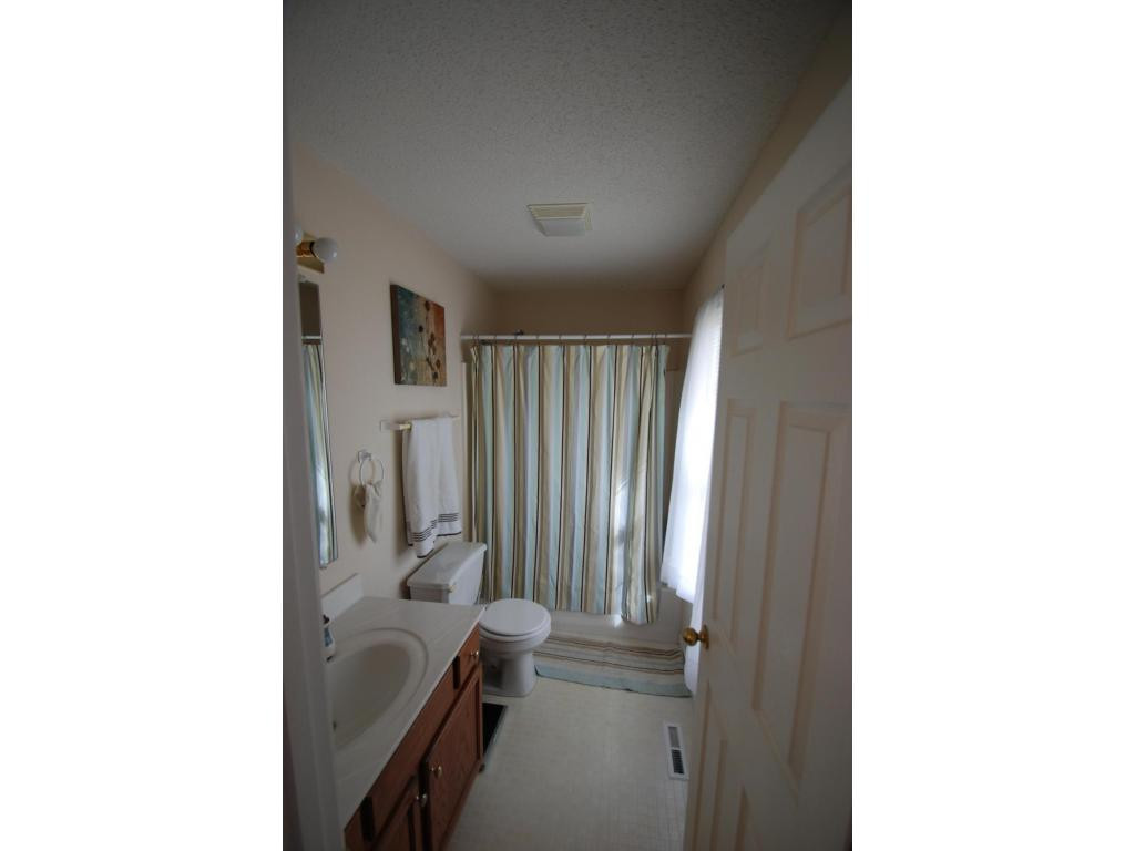 29 Maple Ridge Court Jonesborough, TN 37659 - Photo 13 of 20 Master Bath