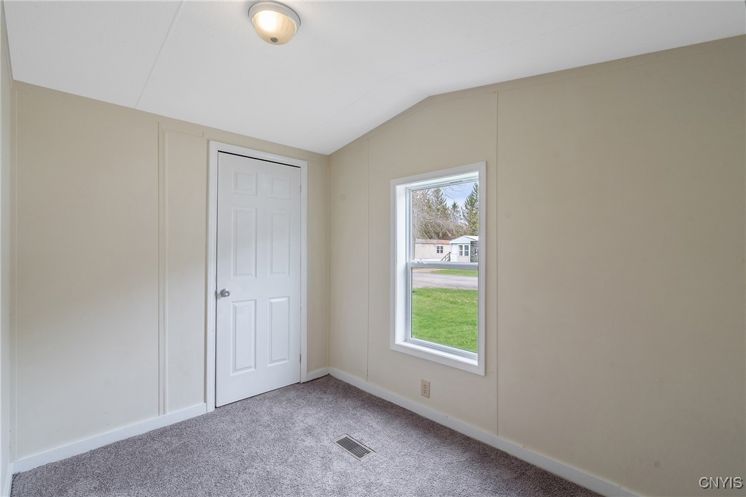 956 Middle Road, Unit 9W Scriba, NY 13126 - Photo 14 of 15