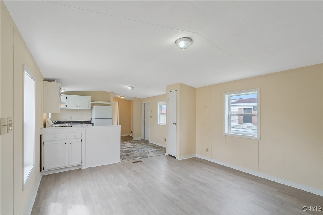 956 Middle Road, Unit 9W Scriba, NY 13126 - Photo 2 of 15