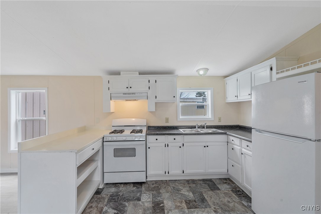 956 Middle Road, Unit 9W Scriba, NY 13126 - Photo 6 of 15