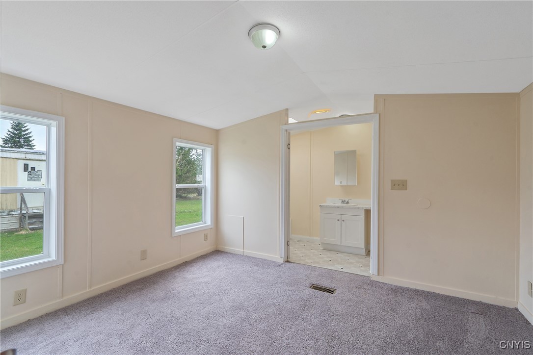 956 Middle Road, Unit 9W Scriba, NY 13126 - Photo 9 of 15