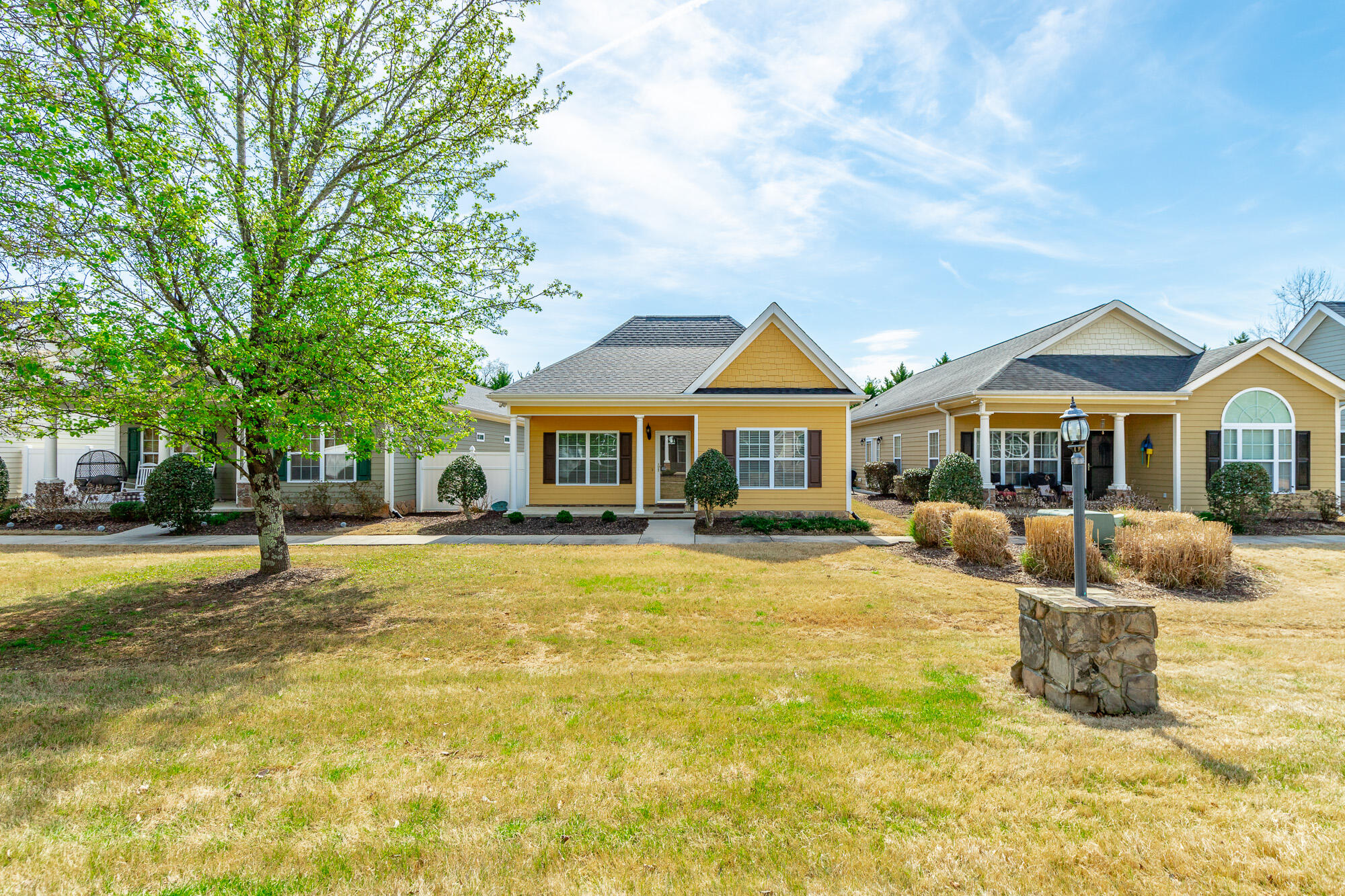 149 Callaway Court, Unit 639 Chattanooga, TN 37421 - Photo 3 of 45 149 Callaway Court HD-57