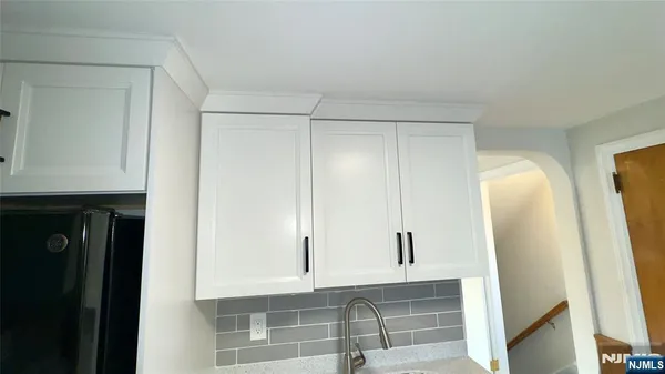 $2,400 | 163 Center Street, Unit 2, New Milford, NJ 07646