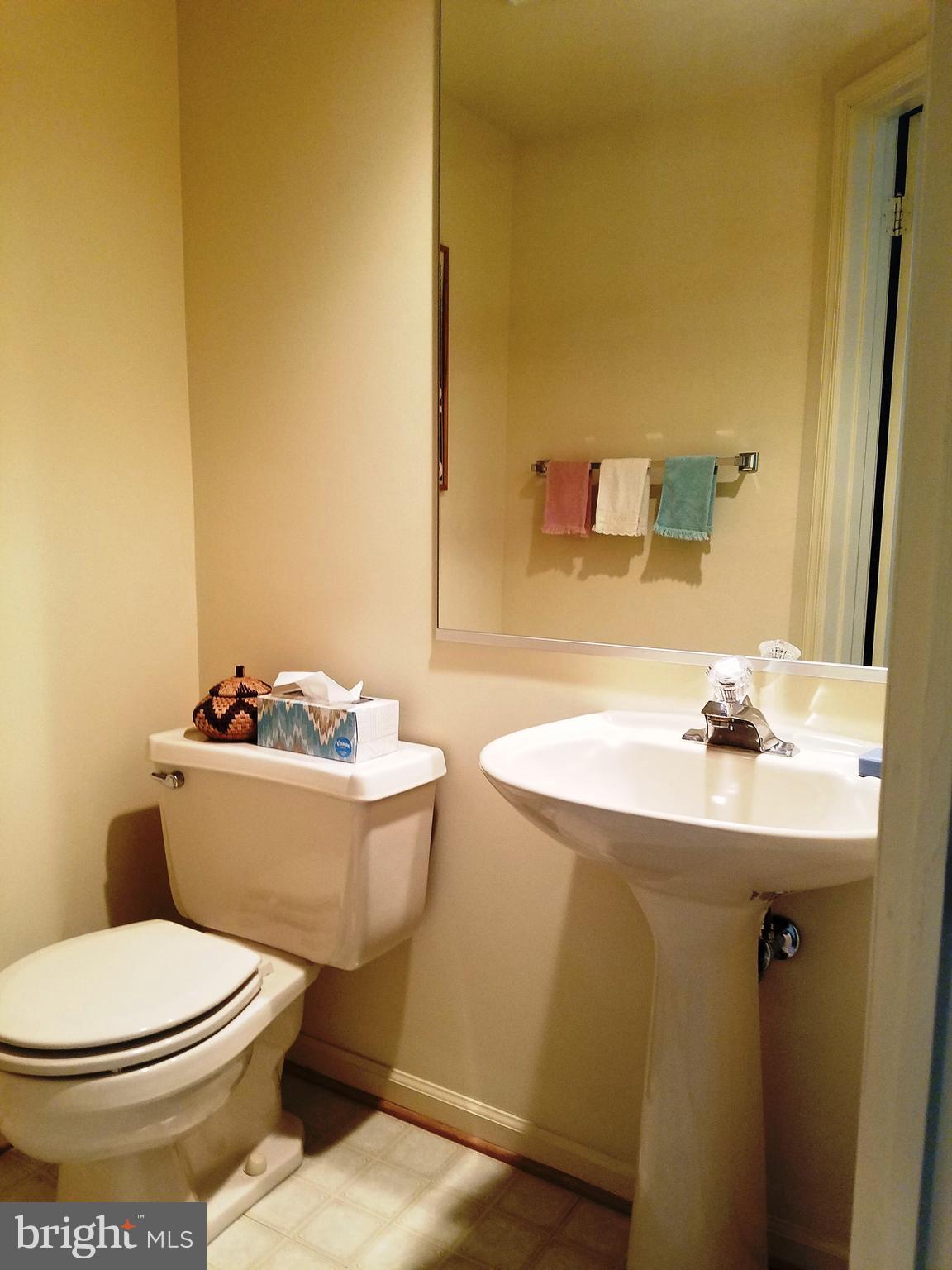 4705 Columbia Road Ellicott City, MD 21042 - Photo 8 of 28 Powder Room