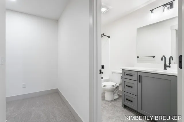 $499,900 | 6306 Roman Road, Allendale, MI 49401