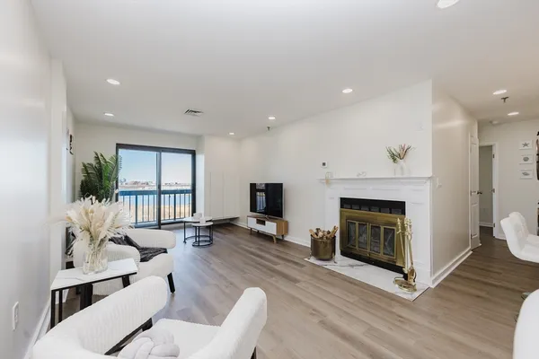 $509,900 | 90 Quincy Shore Drive, Unit 803, Quincy, MA 02171