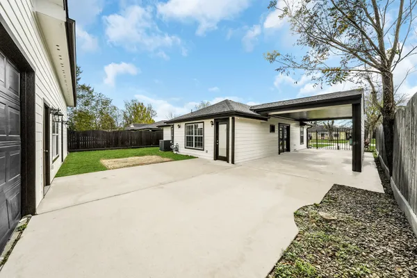 $2,300 | 7647 Greendowns Street, Houston, TX 77087