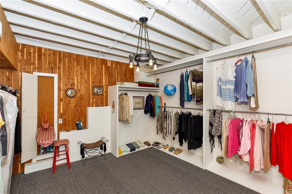 4670 Ladera Lane Riverside, CA 92501 - Photo 27 of 63 Bonus room can be used as a closet, workspace or hobby. It is connected to a bedroom with a closet.