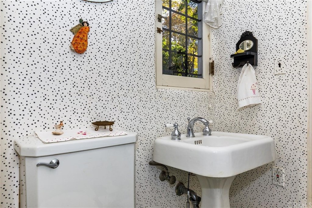 4670 Ladera Lane Riverside, CA 92501 - Photo 35 of 63