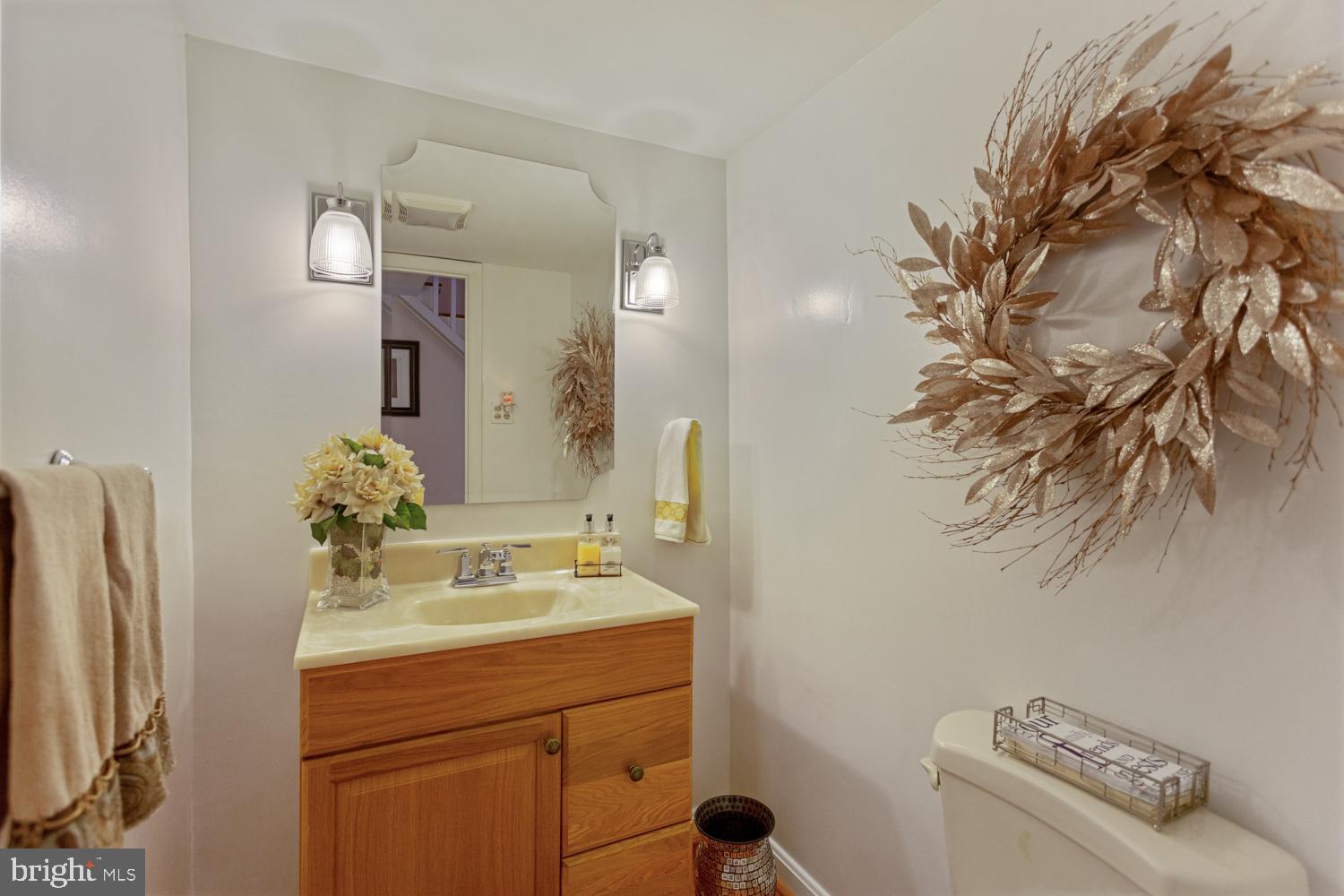 5181 Downwest Ride Columbia, MD 21044 - Photo 23 of 40 Half bath on main level