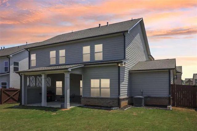 $500,000 | 66 Cottontail Lane, Loganville, GA 30052