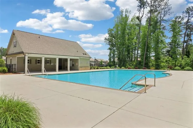 $500,000 | 66 Cottontail Lane, Loganville, GA 30052