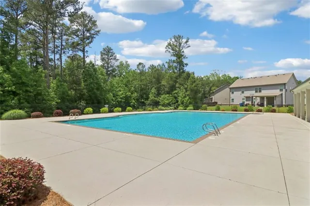 $500,000 | 66 Cottontail Lane, Loganville, GA 30052