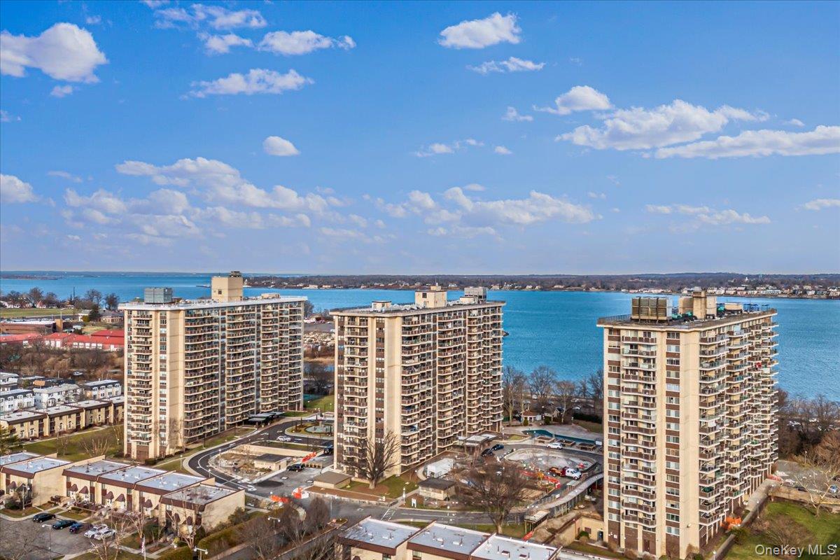 17-85 215th Street, Unit 1E Queens, NY 11360 - Photo 33 of 34 a city view