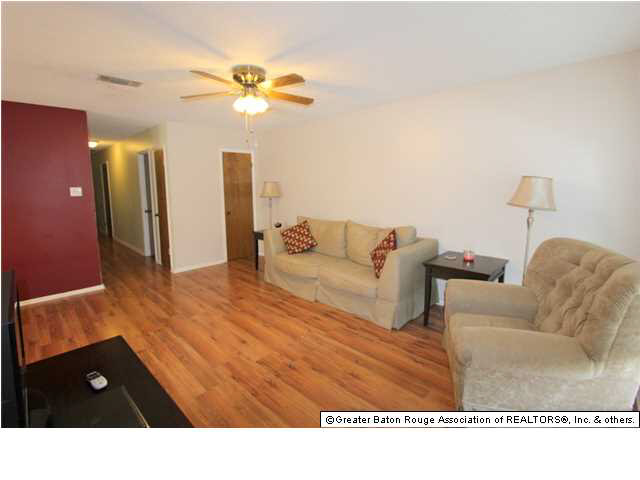 546 South Flannery Road Baton Rouge, LA 70815 - Photo 2 of 24 Gallery Image 2
