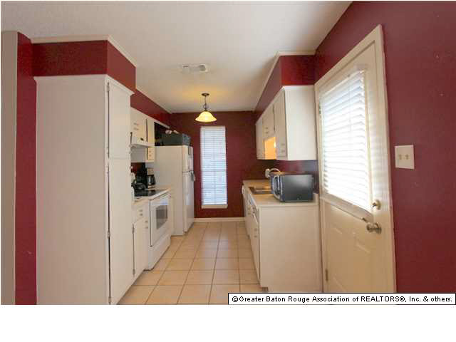 546 South Flannery Road Baton Rouge, LA 70815 - Photo 5 of 24 Gallery Image 5