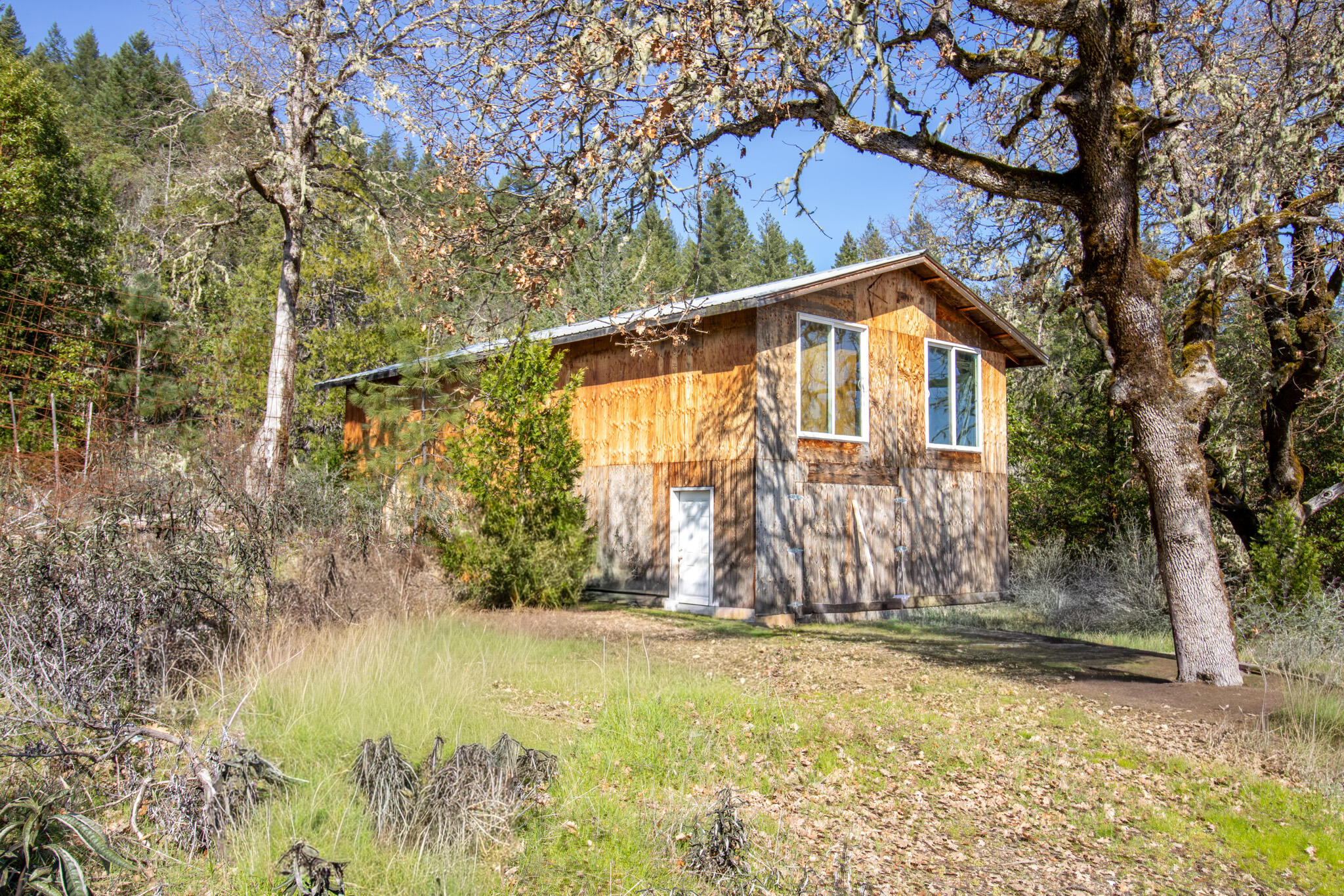 252 Warren Road Selma, OR 97538 - Photo 2 of 2 252 3