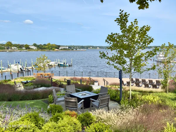 $3,250 | 122 Bodman Place, Red Bank, NJ 07701