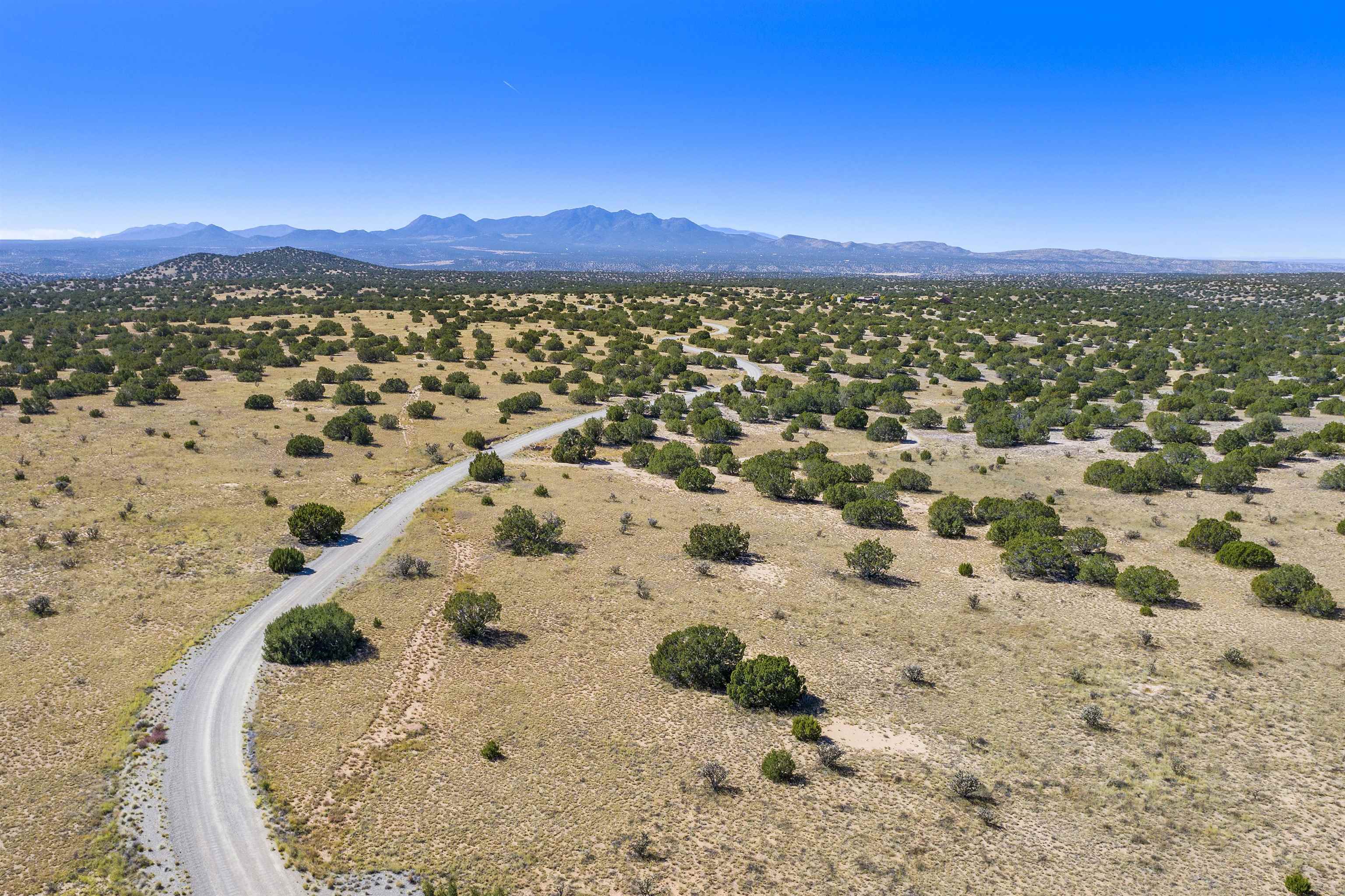 84 West Basin Ridge Cerrillos, NM 87010 - Photo 4 of 25