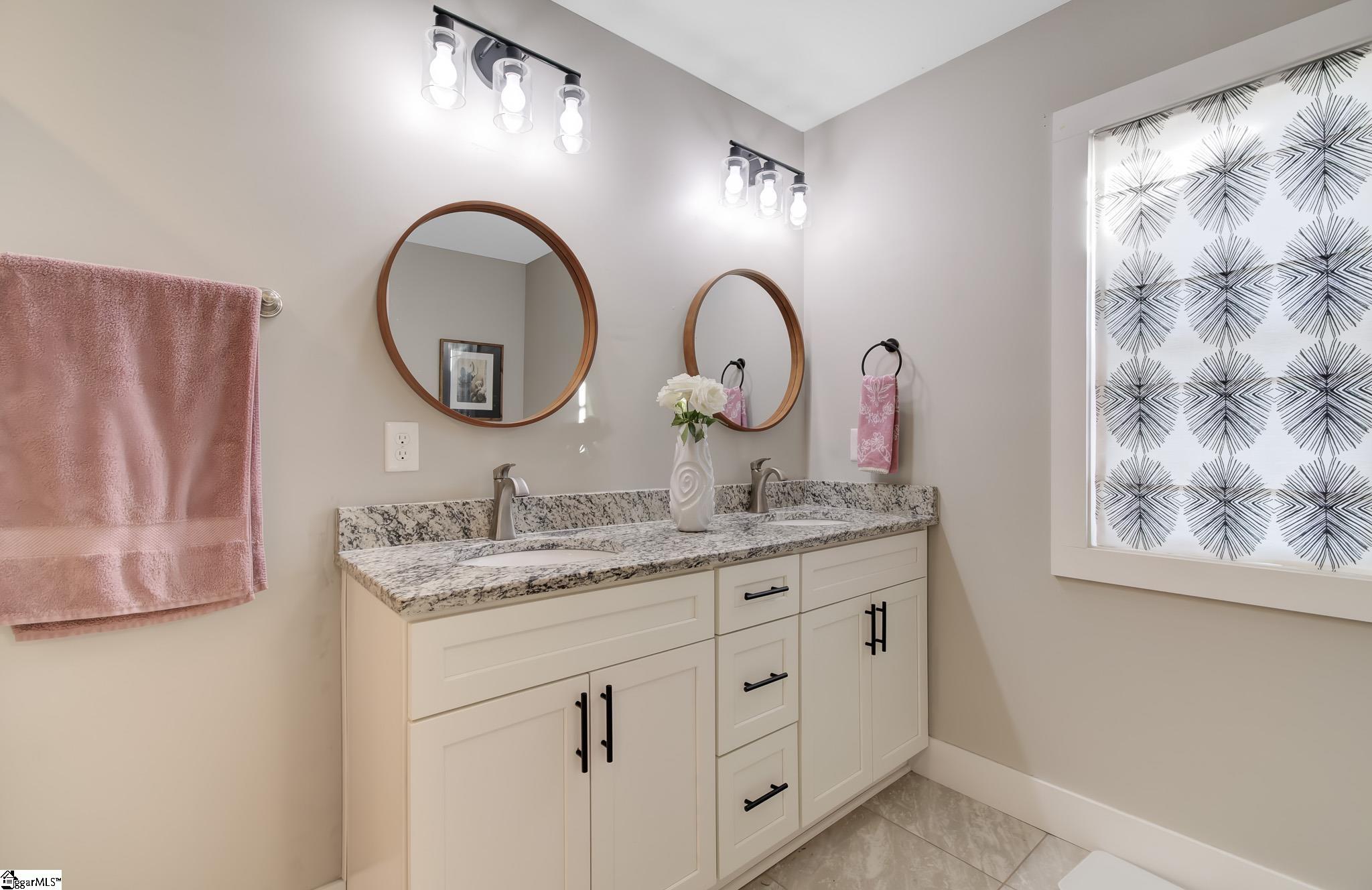 615 Hideaway Cove Inman, SC 29349 - Photo 6 of 41