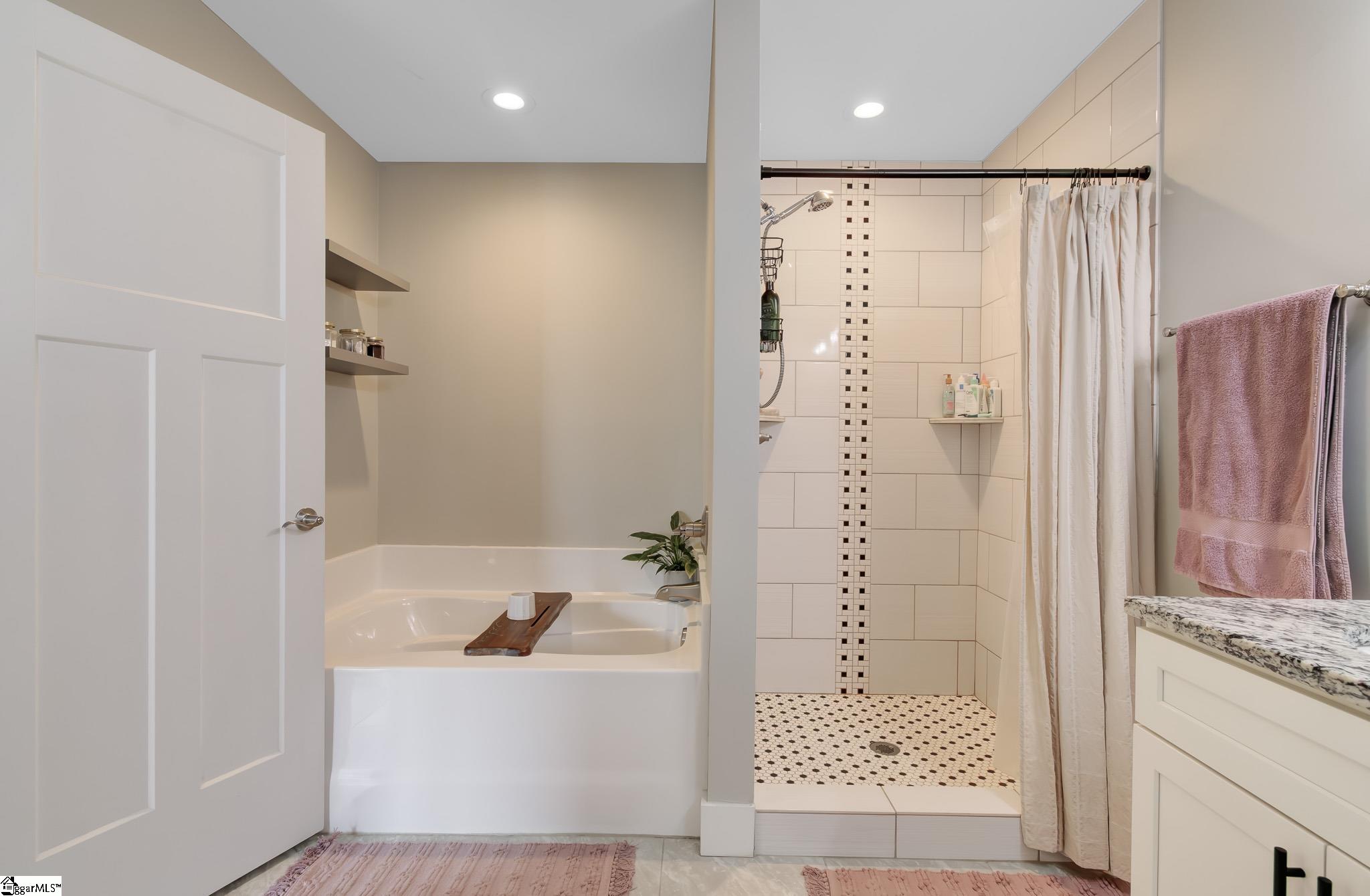 615 Hideaway Cove Inman, SC 29349 - Photo 10 of 41