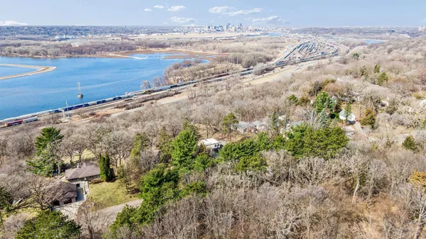 $435,000 | 525 Burlington Road, St. Paul, MN 55119