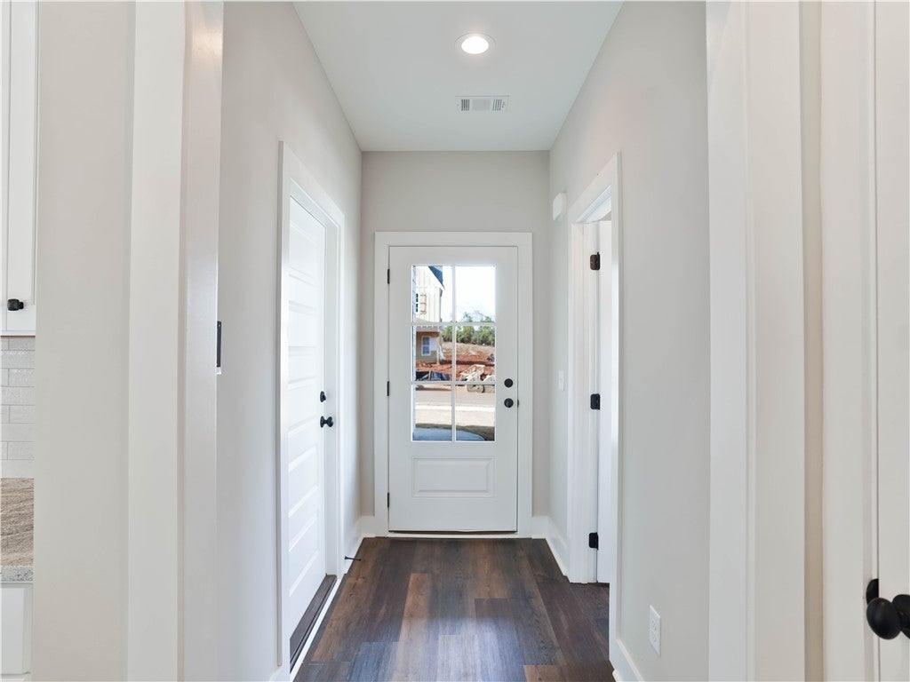 1224 Ruth Way Auburn, AL 36830 - Photo 6 of 22 Gallery Image 6
