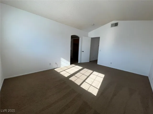 $2,100 | 1908 Misty Glade Drive, Las Vegas, NV 89119